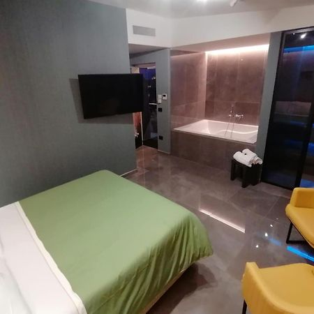 Hotel Xbusiness Нола Экстерьер фото